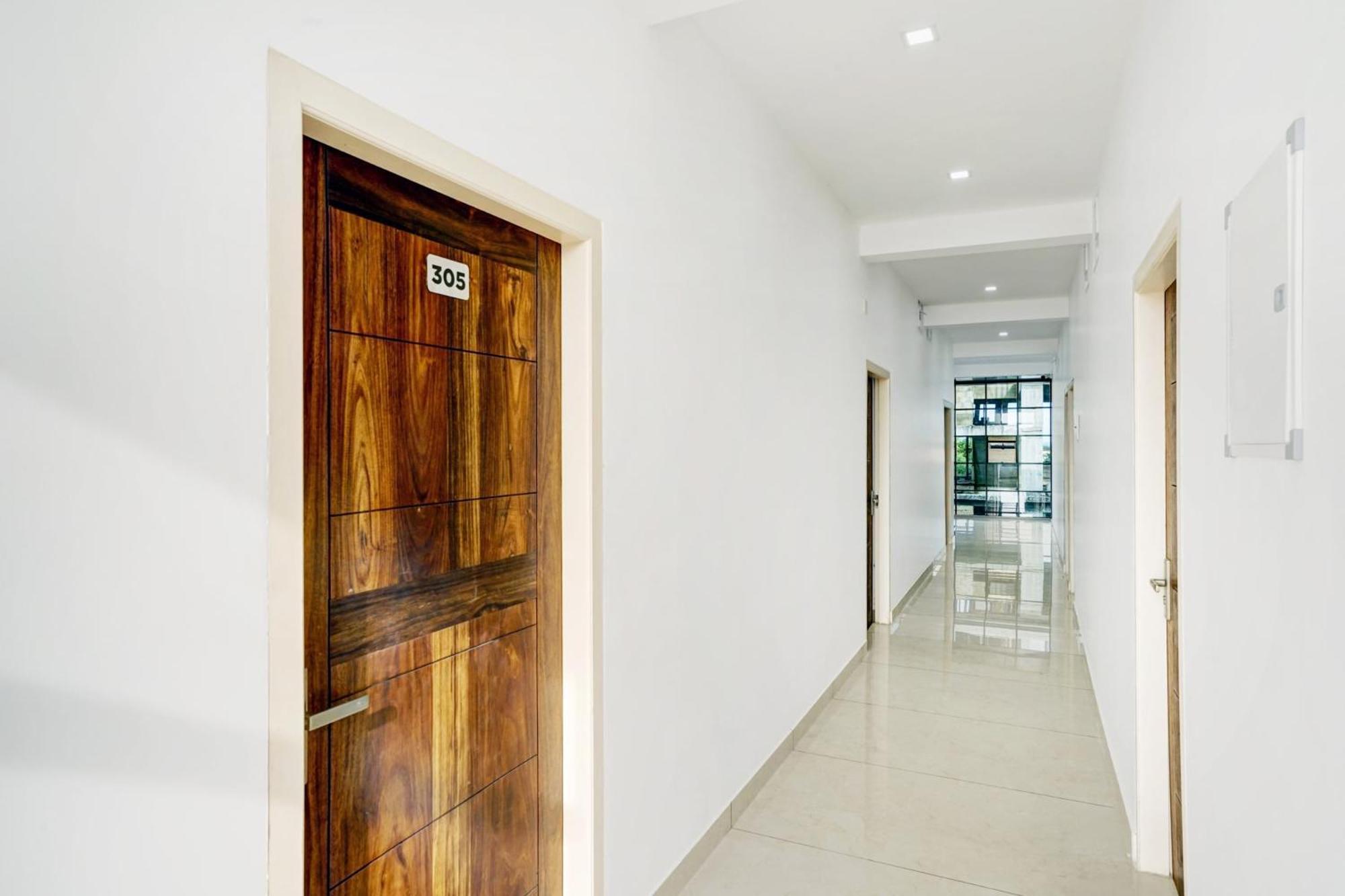 Hotel O Grand Parassini Pappinisseri Ngoại thất bức ảnh